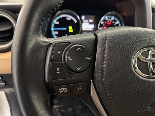 2016 Toyota RAV4 Hybrid XLE