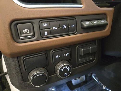 2021 Chevrolet Suburban High Country