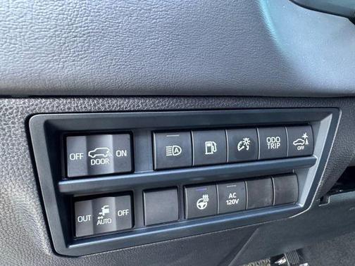 2025 Toyota Sequoia Platinum