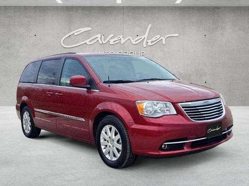 2016 Chrysler Town & Country Touring