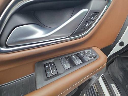 2022 Chevrolet Suburban High Country