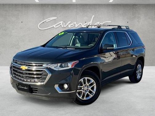 Graphite Metallic 2018 Chevrolet Traverse LT Cloth