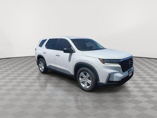 2023 Honda Pilot AWD LX