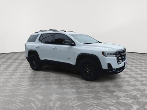 2023 GMC Acadia AWD AT4