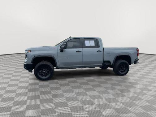 2025 Chevrolet Silverado 2500 4WD Crew Cab Standard Bed ZR2