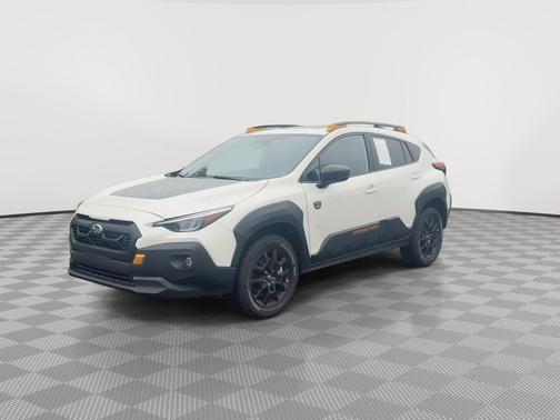 Crystal White Pearl 2025 Subaru Crosstrek Wilderness