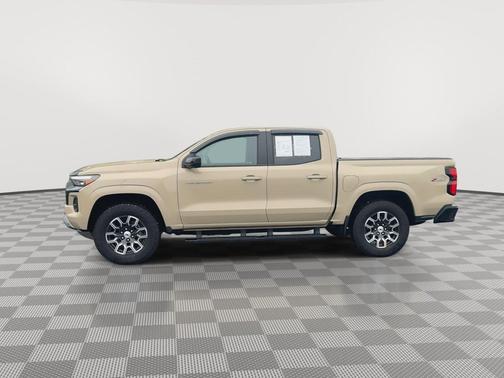 Sand Dune Metallic 2024 Chevrolet Colorado Z71