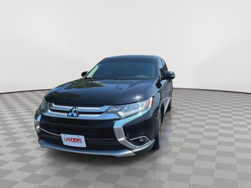 2016 Mitsubishi Outlander SE