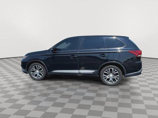 2016 Mitsubishi Outlander SE