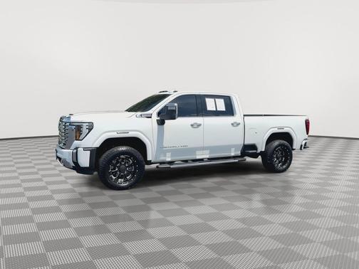 Summit White 2025 GMC Sierra 2500 Denali