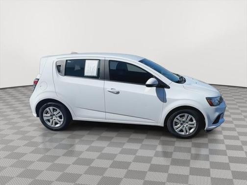 2020 Chevrolet Sonic FWD Hatchback 1FL 5-Door