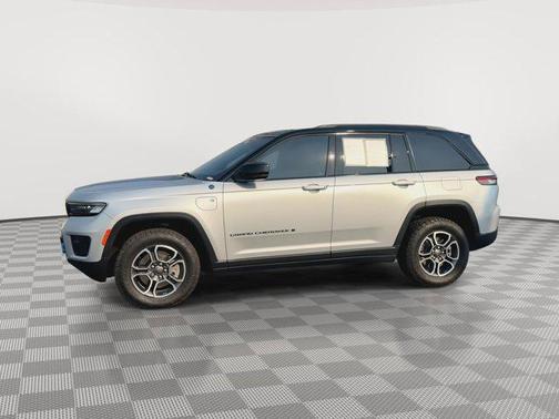2022 Jeep Grand Cherokee 4xe Trailhawk