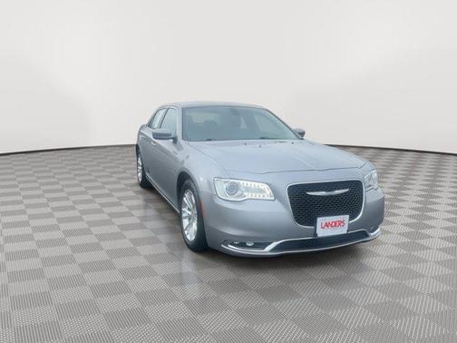 2018 Chrysler 300 Touring
