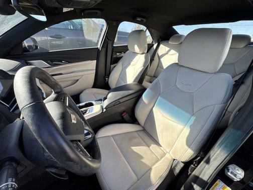 2025 Cadillac CT4 Premium Luxury RWD