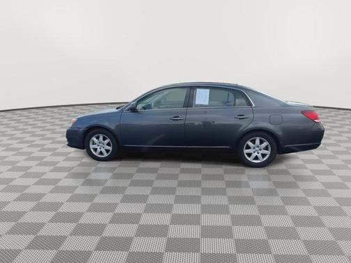 2010 Toyota Avalon XL