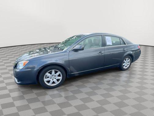 2010 Toyota Avalon XL