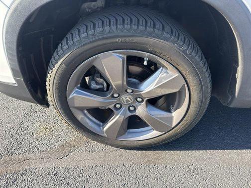 Platinum White Pearl 2021 Honda Passport AWD Touring