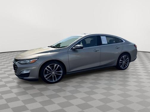 Mineral Gray Metallic 2022 Chevrolet Malibu FWD Premier