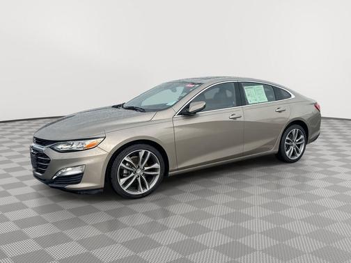 Mineral Gray Metallic 2022 Chevrolet Malibu FWD Premier