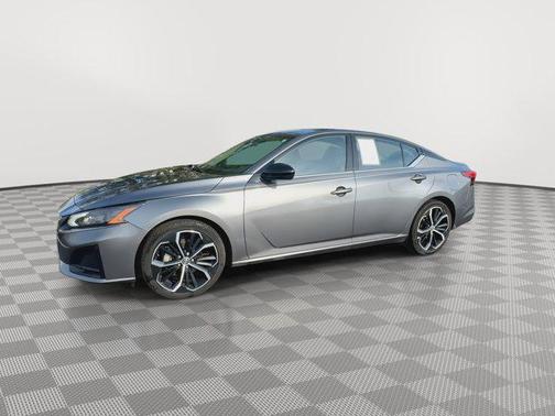 2023 Nissan Altima SR FWD
