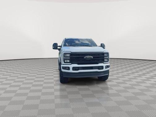 OXFORD WHITE 2024 Ford F-250 Lariat