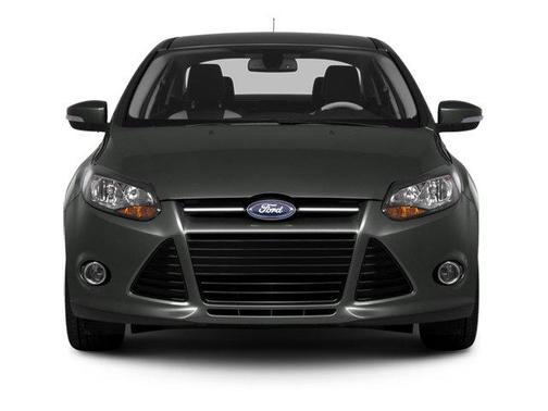 Ingot Silver Metallic 2014 Ford Focus SE