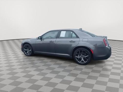 2022 Chrysler 300 S
