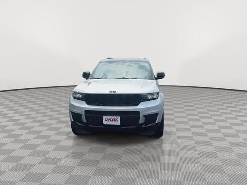 Silver Zynith 2023 Jeep Grand Cherokee L Altitude