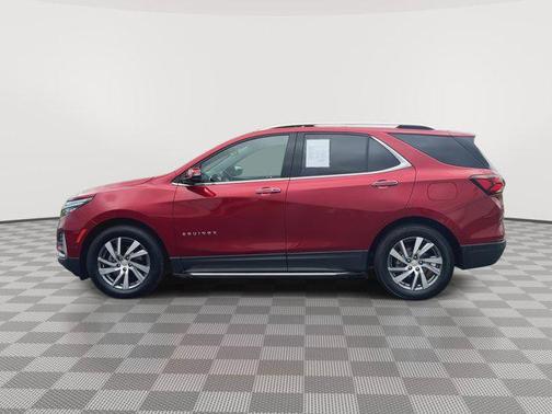 Cherry Red Tintcoat 2022 Chevrolet Equinox Premier w/1LZ