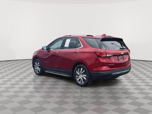 Cherry Red Tintcoat 2022 Chevrolet Equinox Premier w/1LZ