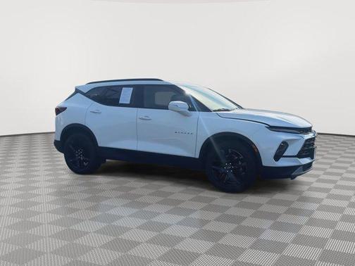 Summit White 2023 Chevrolet Blazer 3LT