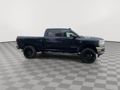 2020 RAM 2500 Tradesman Crew Cab 4X4 6'4' Box