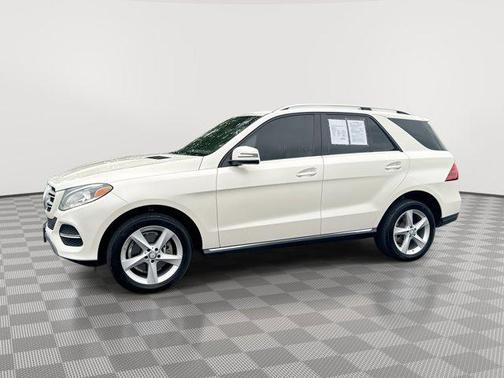 Diamond White 2017 Mercedes-Benz GLE 350 4MATIC