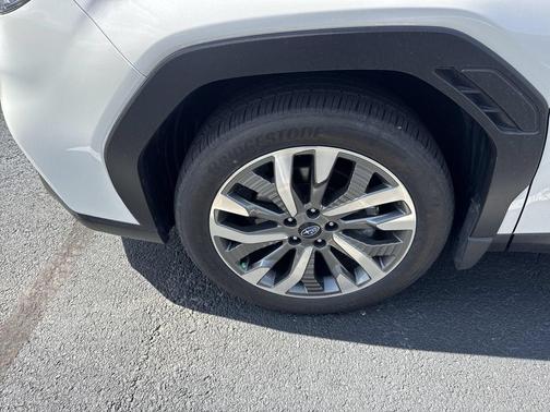 Crystal White Pearl 2025 Subaru Forester Touring
