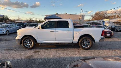 2015 RAM 1500 SLT