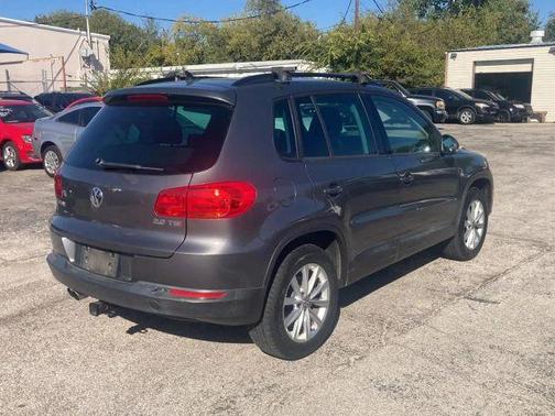 2015 Volkswagen Tiguan Auto SE