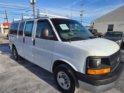 2003 Chevrolet Express 2500 Base