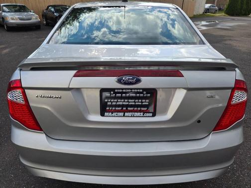 2011 Ford Fusion SE