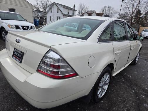 2009 Ford Taurus SE 4dr Sedan