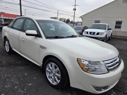 2009 Ford Taurus SE 4dr Sedan