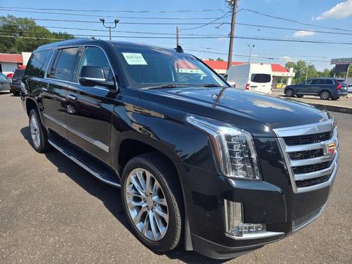 2019 Cadillac Escalade ESV Luxury
