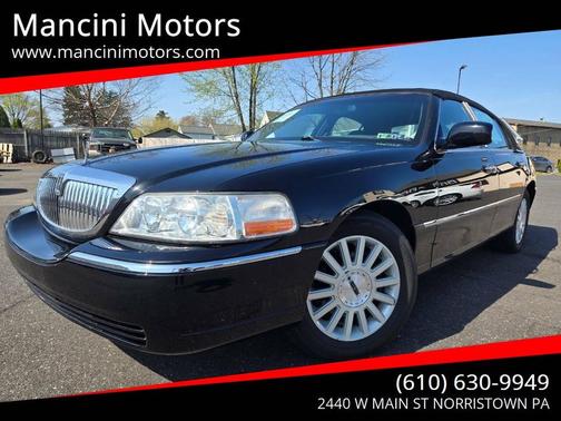 2004 Lincoln Town Car Signature