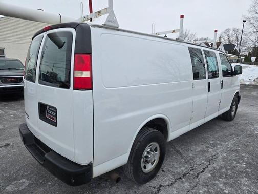 2013 Chevrolet Express 3500 3500 3dr Extended Cargo Van w/ 1WT