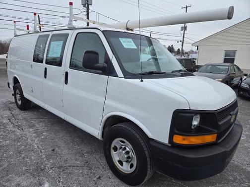 2013 Chevrolet Express 3500 3500 3dr Extended Cargo Van w/ 1WT