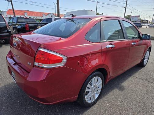 2010 Ford Focus SEL