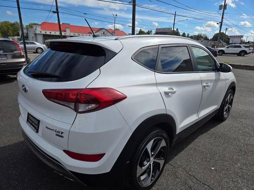 2016 Hyundai TUCSON Sport