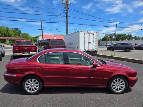 2003 Jaguar X-Type 2.5 AWD 4dr Sedan