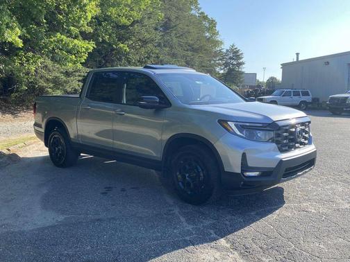 Solar Silver Metallic 2026 Honda Ridgeline TrailSport+