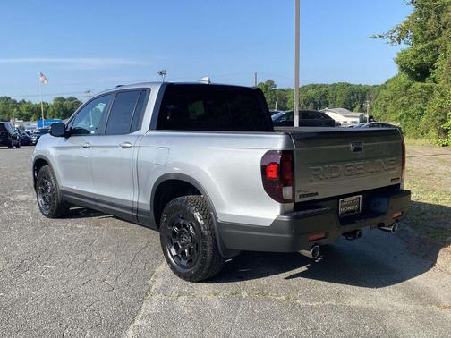 Solar Silver Metallic 2026 Honda Ridgeline TrailSport+