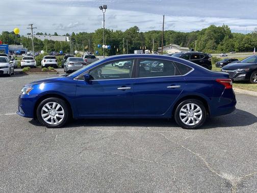 Deep Blue Pearl 2019 Nissan Sentra S